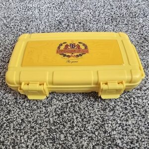 Baccarat Cigar Holder Hard Case for Travel Yellow Fits Five Cigars NEW